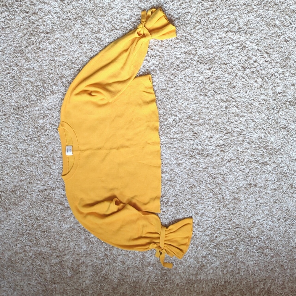 Merino Wool Yellow Wilfred Ariztía sweater